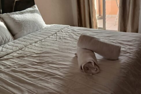 8e104606-8d89-4174-bebf-fbd6f4925325