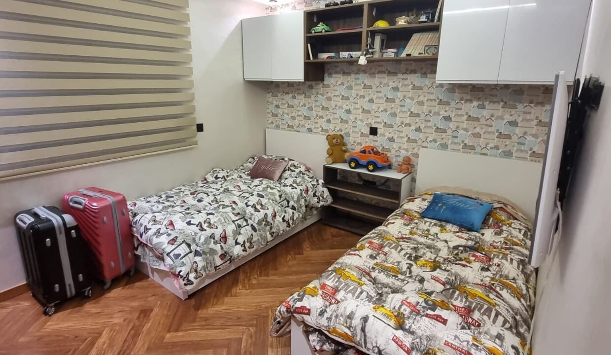edc0b04c-96c9-44c0-be67-ef50008a4fe5