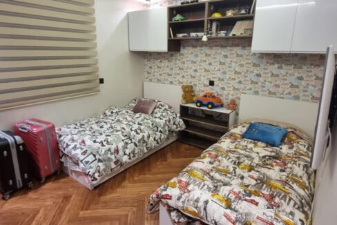 edc0b04c-96c9-44c0-be67-ef50008a4fe5